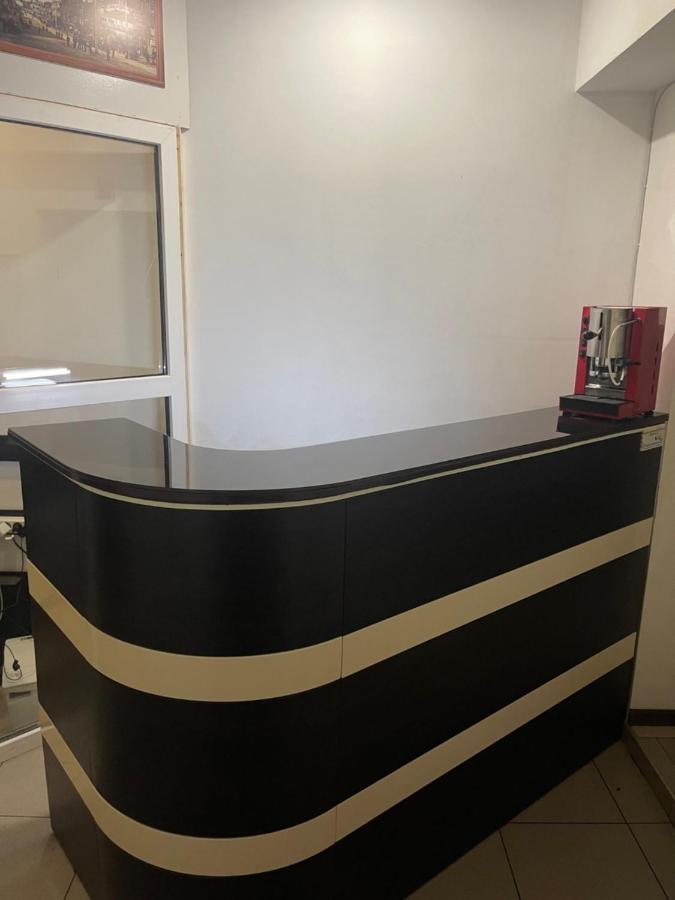 Vip "Hostel Ok Hotel" 키예프 외부 사진